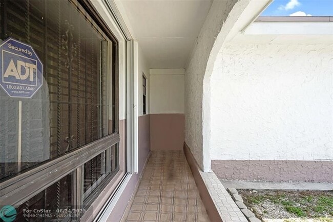 Building Photo - 4260 NW 173rd Dr