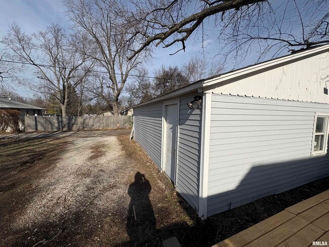 Foto del edificio - 705 E Marietta Ave