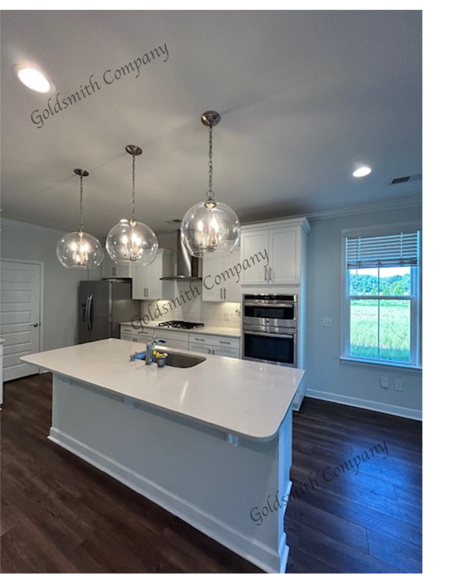 Building Photo - "Spacious Elegance Awaits: 5-Bedroom, 4.5-Bath Gem on Plumblee Lane!"