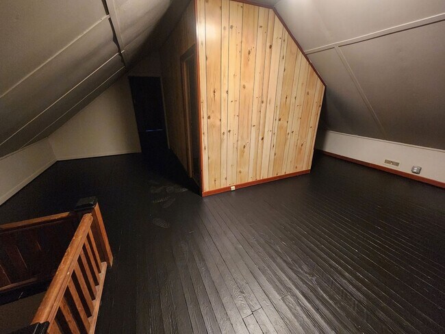 Foto del edificio - 4 Bedroom 1.5 Bathroom Single Family