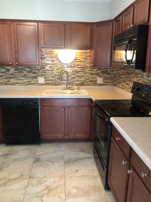Primary Photo - 13232 Montclair Dr