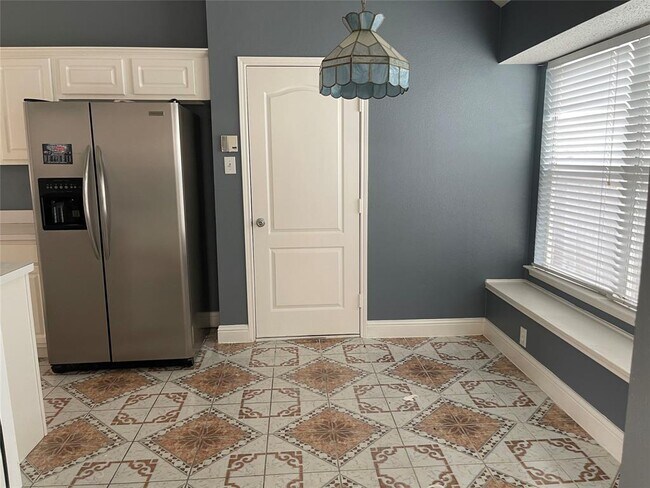 Foto del edificio - 2806 Briarbrook Ln