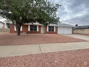 Building Photo - 10902 Bywood Dr