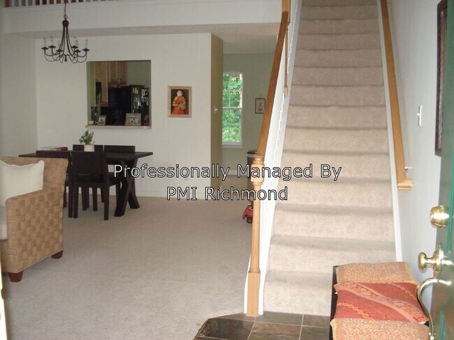 Foto del edificio - 4690 Twin Hickory Lake Dr