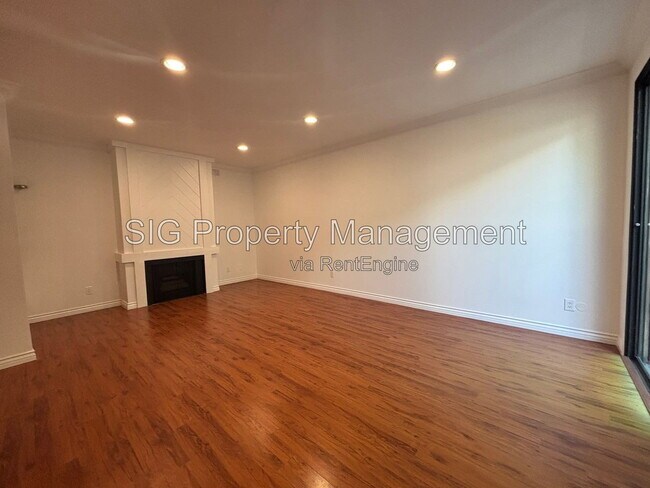 Foto del edificio - 3200 Fairesta St