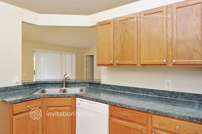 Foto del edificio - 26804 Roseann Pl