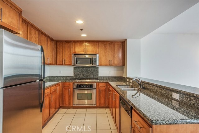 Building Photo - 411 W Seaside Way