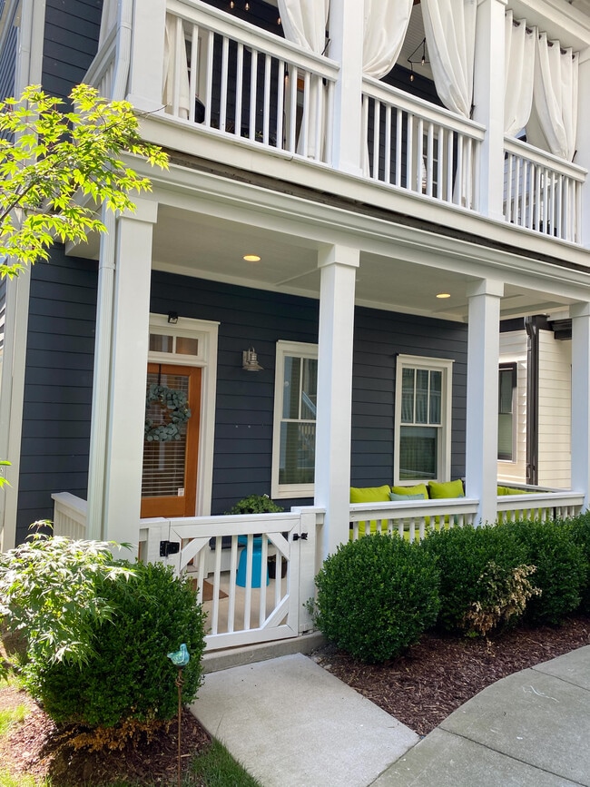 Foto del edificio - 204 Burns Ave