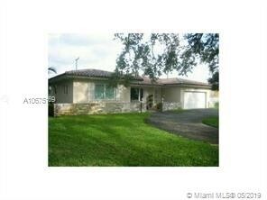 Primary Photo - 1420 Country Club Prado