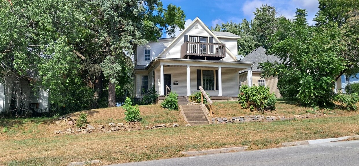 Primary Photo - 3315 Mitchell Ave