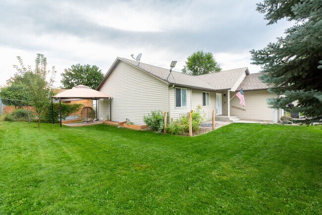 Foto del edificio - 605 N Curtis St