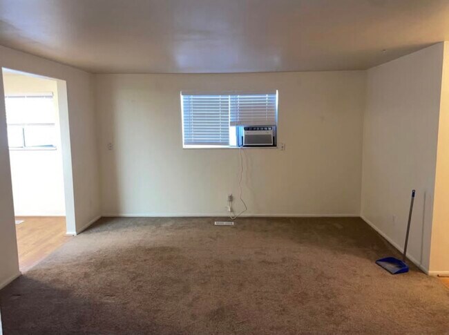 Foto del edificio - 1637 Avalon Rd