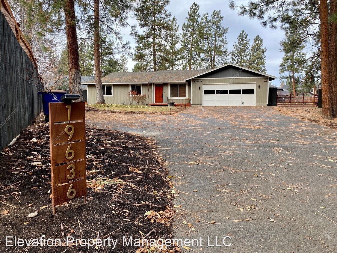 3 br, 2 bath House 19636 Emerald Place House Rental in Bend, OR