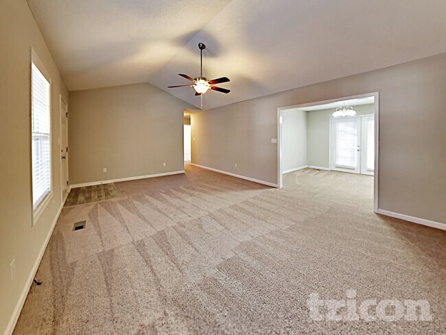 Foto del edificio - 1614 Barbara Ann Cir