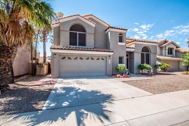 Building Photo - 4345 E Windmere Dr
