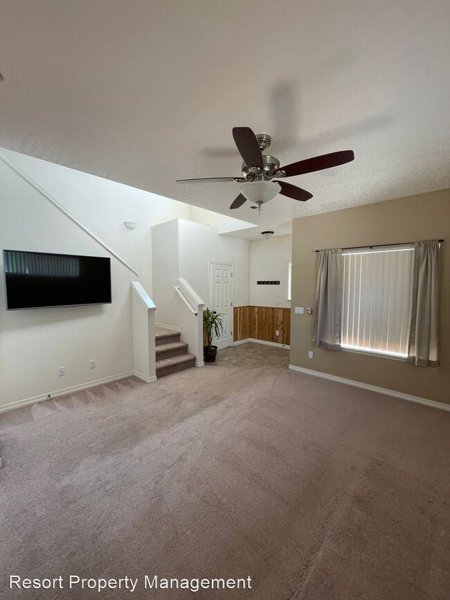 Building Photo - 3 br, 2.5 bath House - 7839 N Mather Court