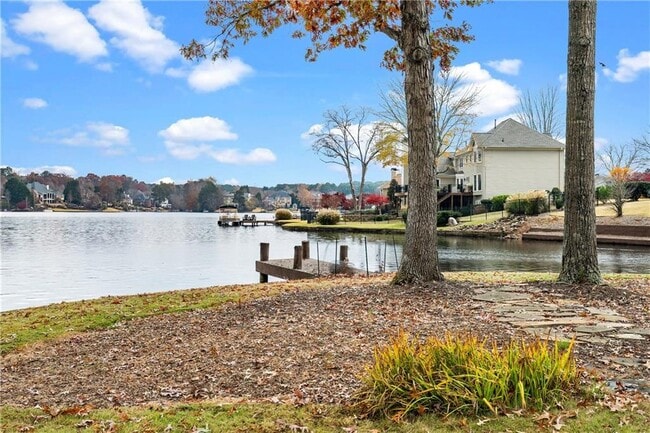 Building Photo - 135 Staghound Ct