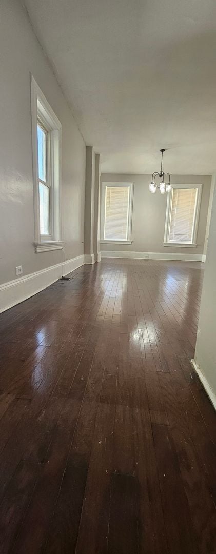 Building Photo - Large house with a nice layout welcome Home