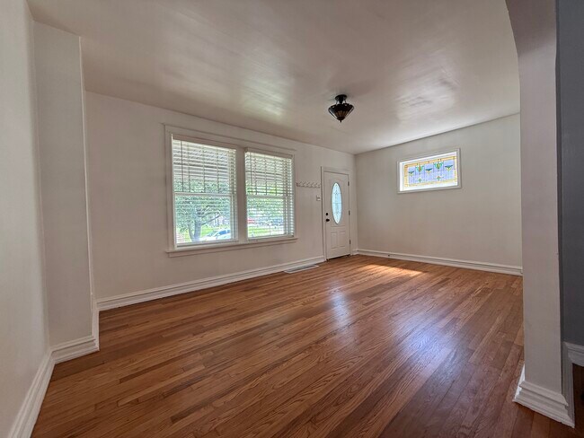 Foto del edificio - 4606 Wilcox Ave