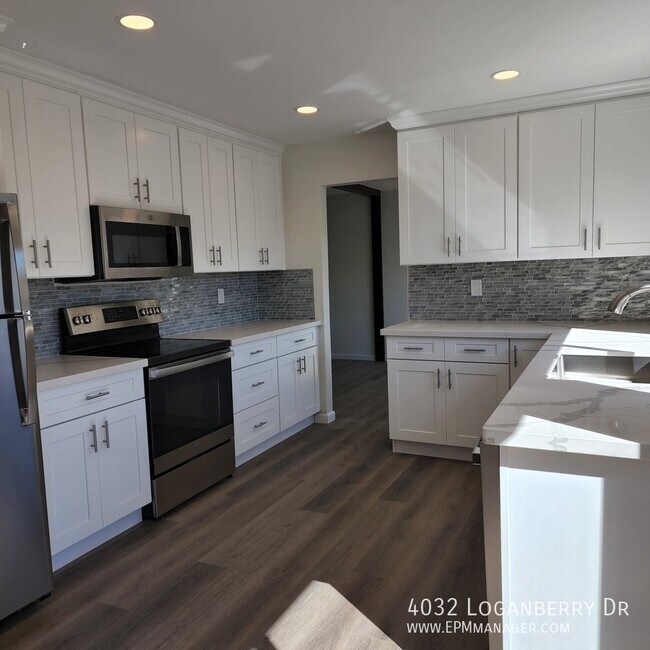 Building Photo - 4032 Loganberry Dr