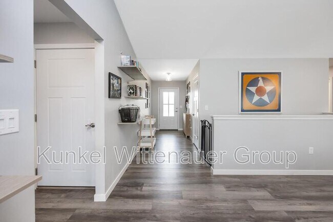 Building Photo - 2678 London Ln