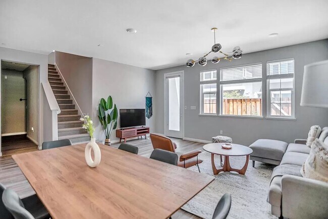 Foto del edificio - 2655 Admiral Cir