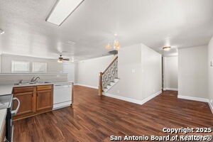 Building Photo - 9907 Amber Breeze