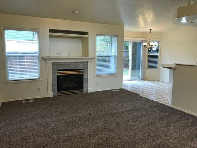 Building Photo - Amazing Work From Home Office & Parks/Walk...