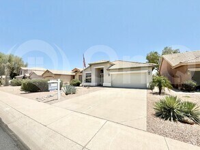 Building Photo - 1523 E Black Diamond Dr