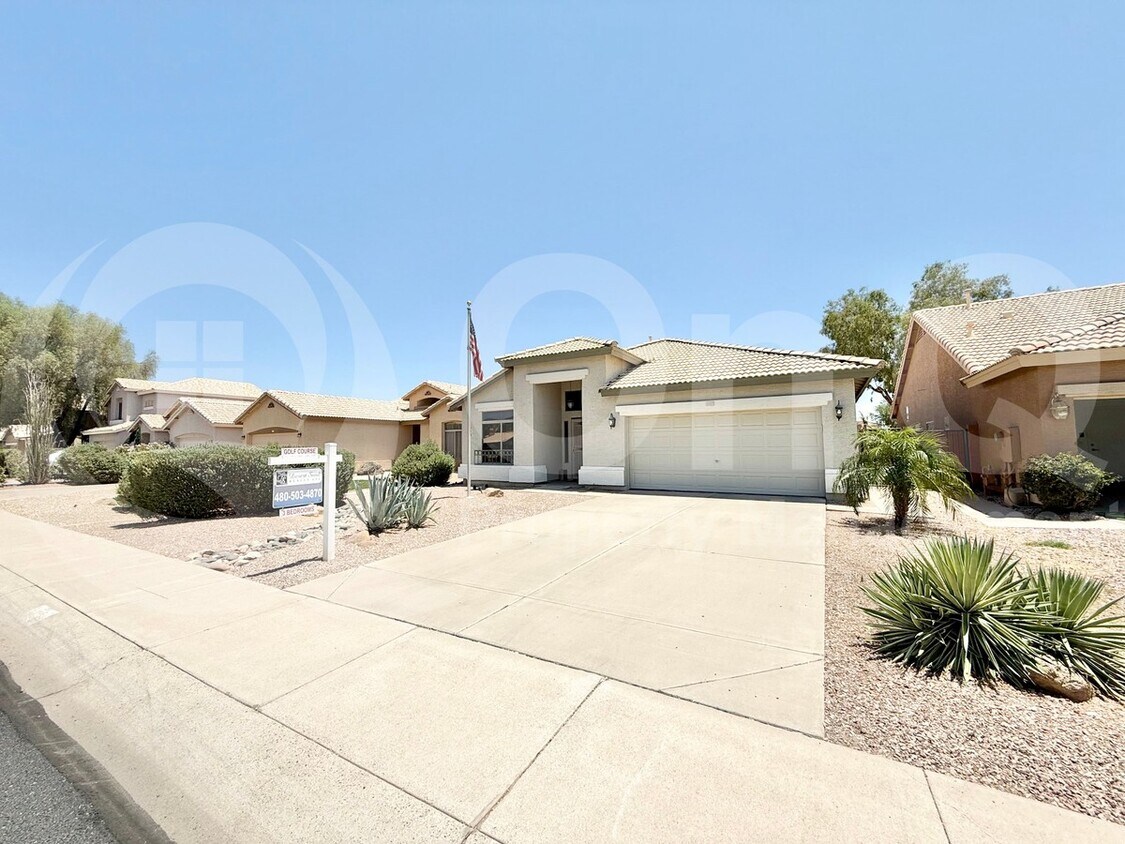 Foto principal - 1523 E Black Diamond Dr