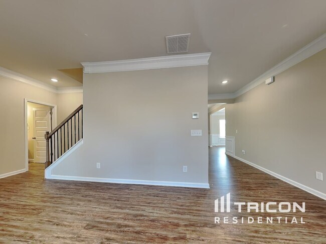 Building Photo - 437 Autrey Dr
