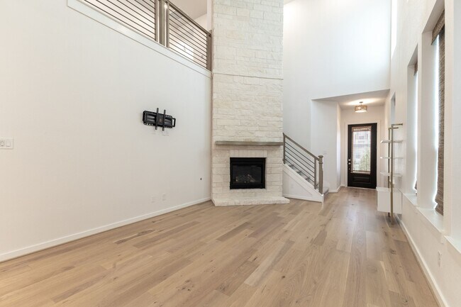 Foto del edificio - 6578 Scarlet Pond Ln