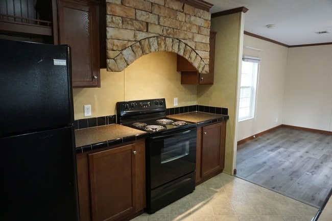 Building Photo - 12180 Co Rd 91