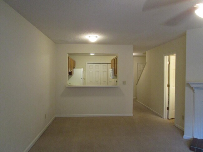 Foto del edificio - 660 Archdale Dr