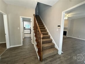 Building Photo - 620 Pinecrest Dr