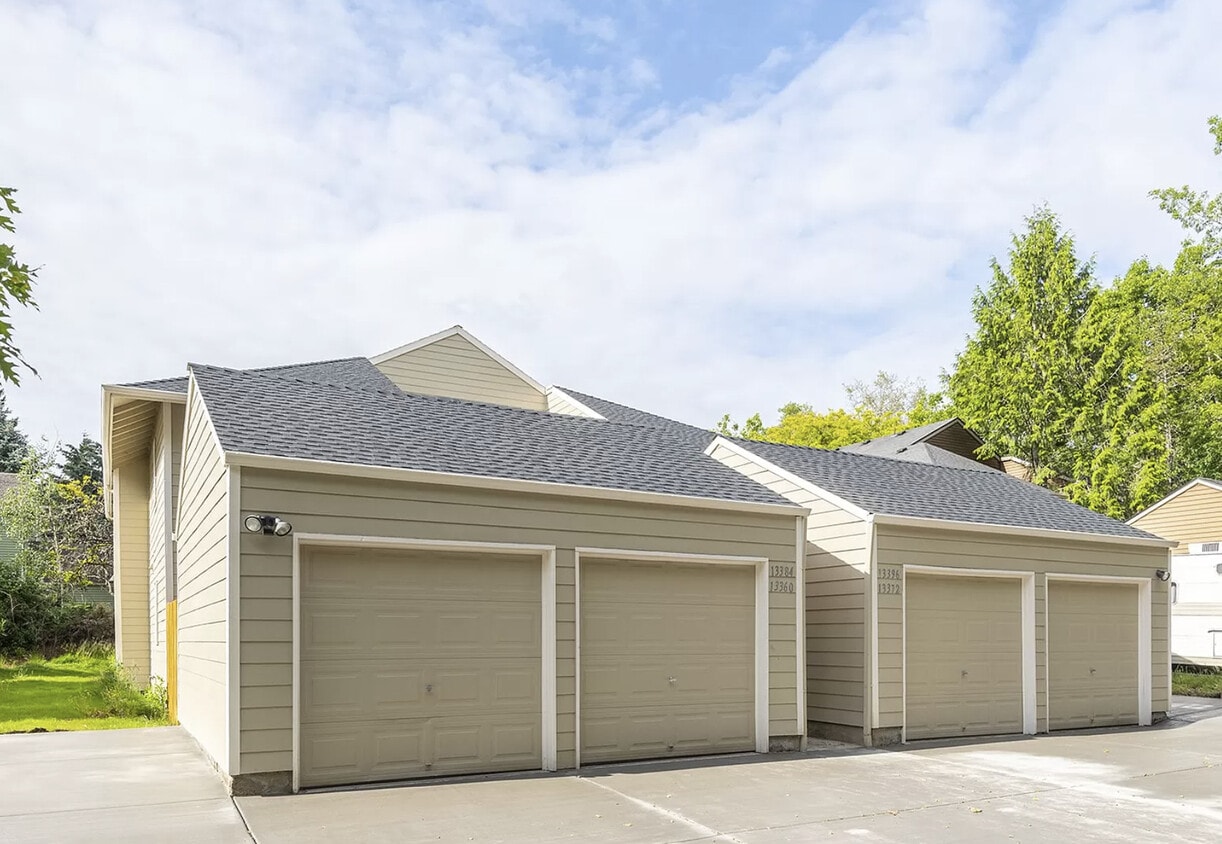 Garage - 13360 SW 17th St