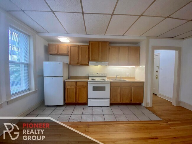 Foto del edificio - 1440 W Howard St