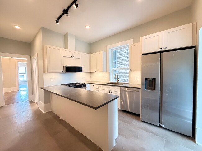 Foto del edificio - 2342 N Kimball Ave