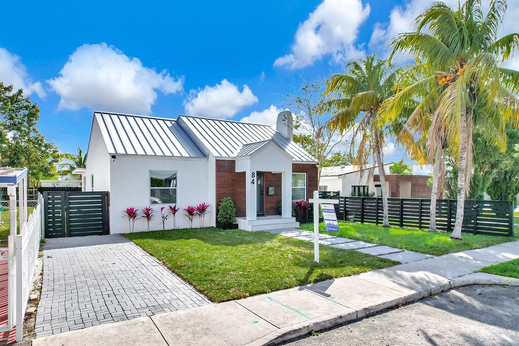Foto principal - 84 NW 48th St