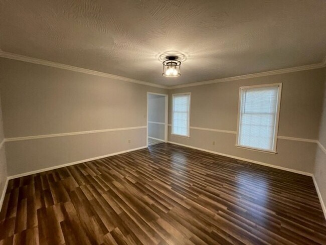Building Photo - ASK ABOUT OUR MOVE IN SPECIAL!!!    CHEROK...