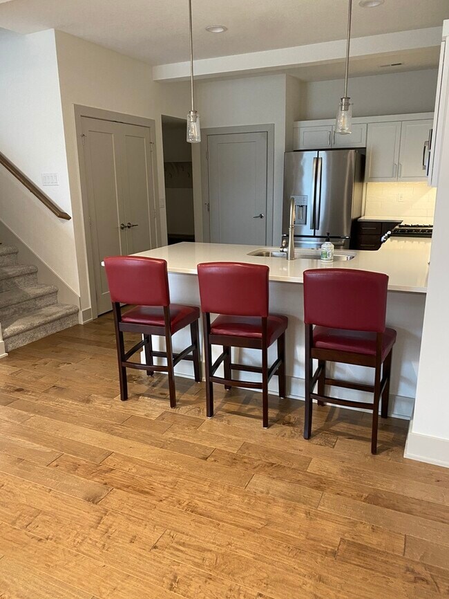 Foto del edificio - Beautiful Townhome for Rent