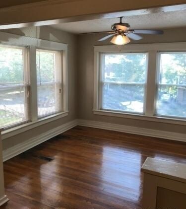 Beautiful Sun Room - 4220 Harrison St