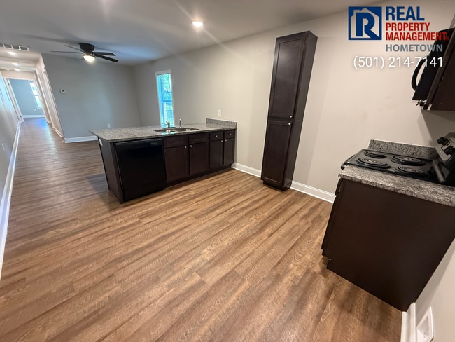 Foto del edificio - 875 Jane Dr