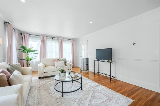 Building Photo - 22-24 Ellison Avenue Unit 24