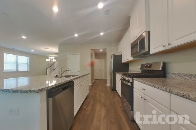 Foto del edificio - 148 Chapelcrest Ln