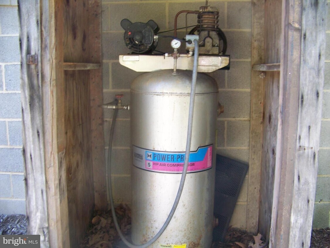 All One Level Living La Plata - All One Level Living La Plata