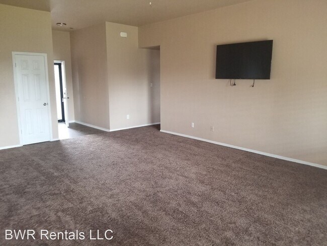 Building Photo - 4 br, 2 bath House - 500 VIOLA DRIVE