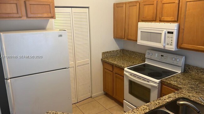 Foto del edificio - 8706 NW 38th Dr