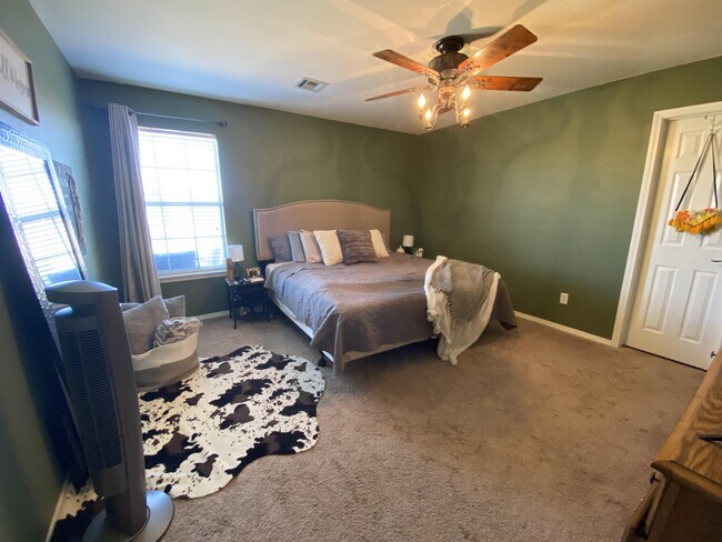 Foto del edificio - 909 N Windermere Dr
