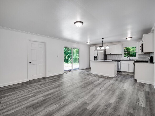 Building Photo - 946 Harvard Ln